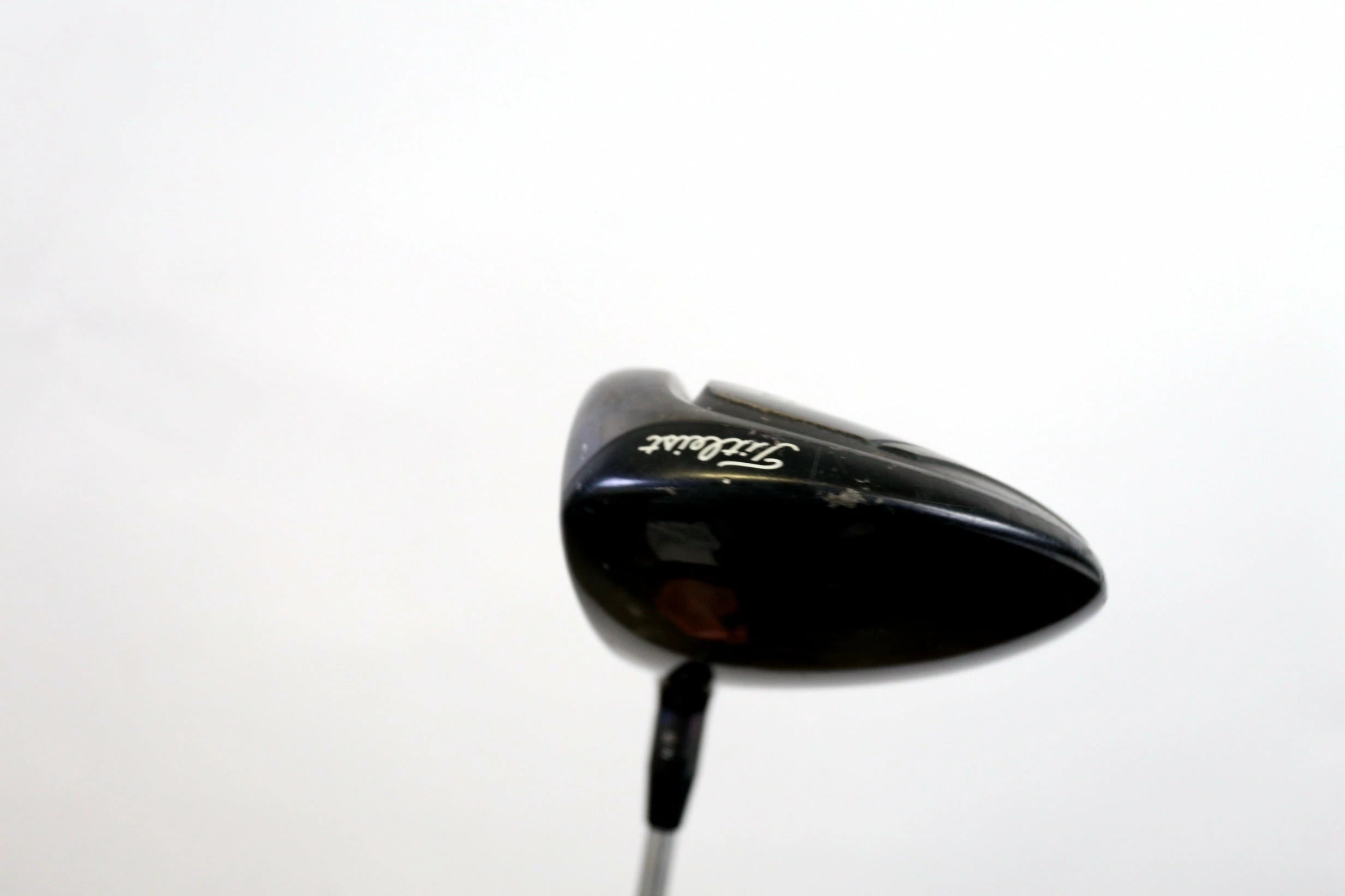 Titleist 915D2 Driver - Right-Handed - 10.5 Degrees - Regular Flex 5 Titleist 915D2 Driver - Right-Handed - 10.5 Degrees - Regular Flex - Image 3