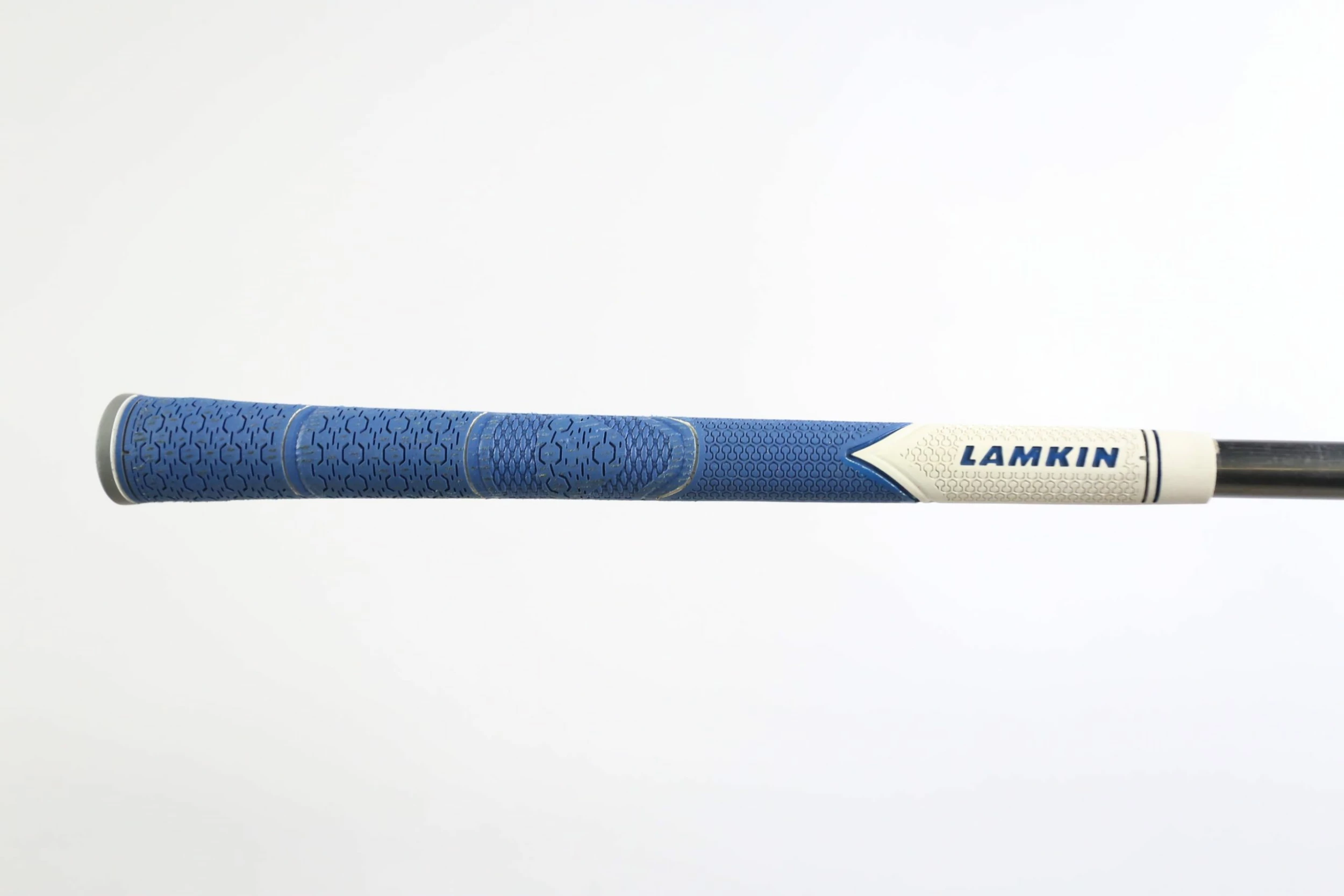 Titleist 907 D2 Driver - Right-Handed - 9.5 Degrees - Regular Flex 10 Titleist 907 D2 Driver - Right-Handed - 9.5 Degrees - Regular Flex - Image 8