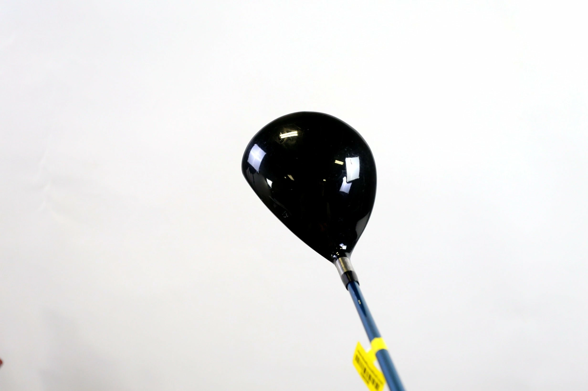 TaylorMade R7 425 Driver - Right-Handed - 8.5 Degrees - Stiff Flex 9 TaylorMade R7 425 Driver - Right-Handed - 8.5 Degrees - Stiff Flex - Image 7