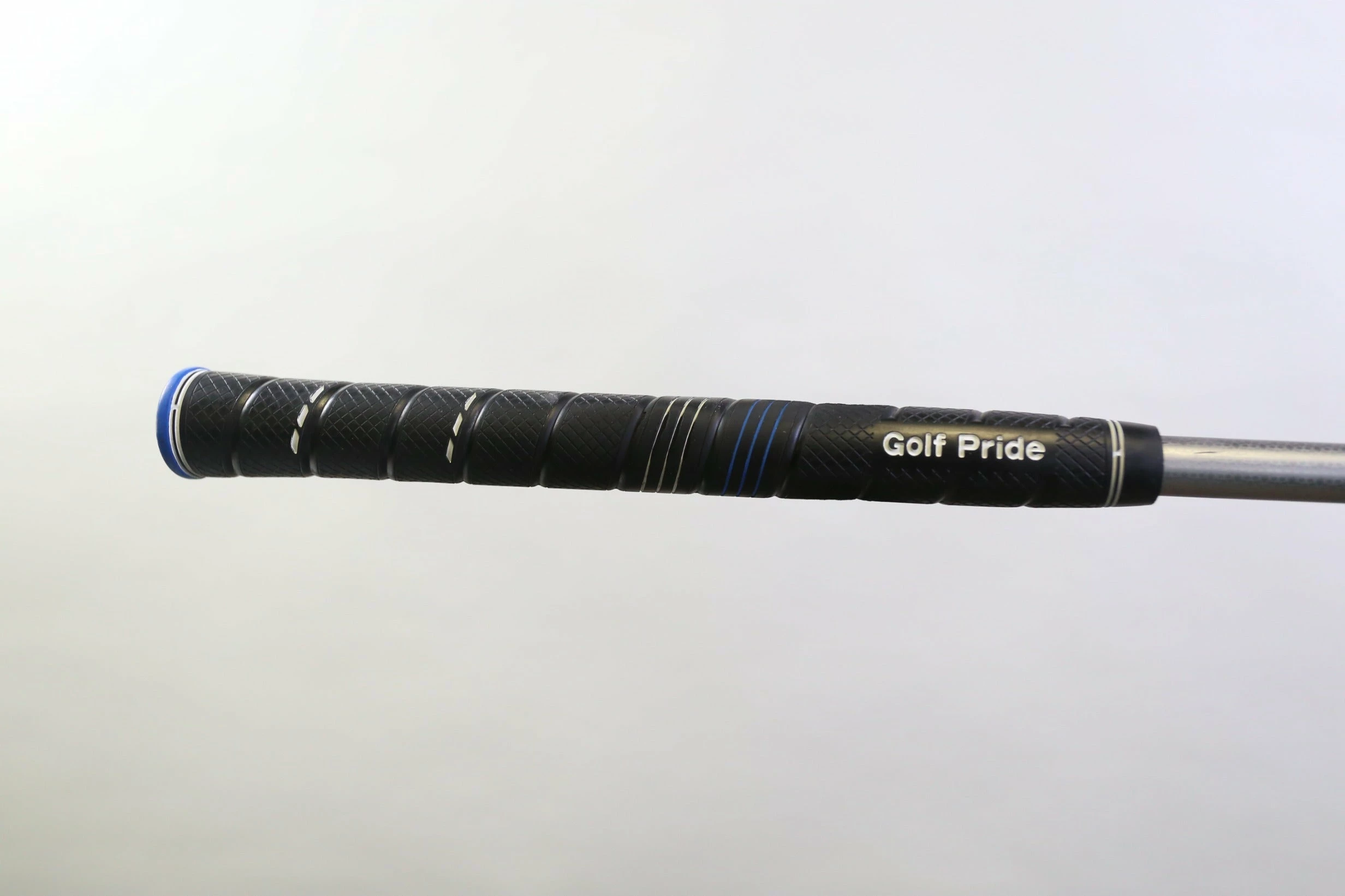 Titleist 915D2 Driver - Right-Handed - 9.5 Degrees - Stiff Flex 11 Titleist 915D2 Driver - Right-Handed - 9.5 Degrees - Stiff Flex - Image 9