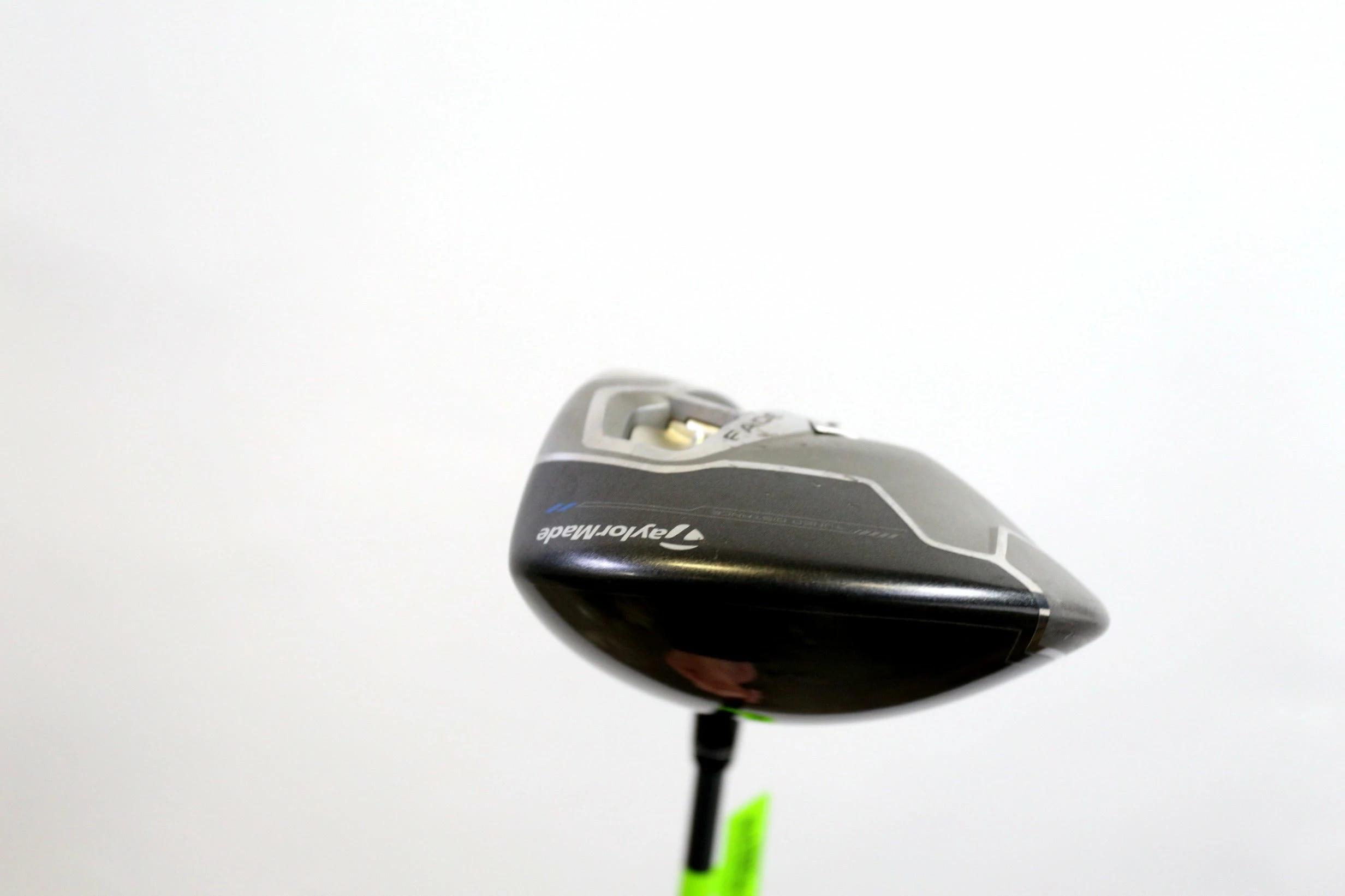 TaylorMade SLDR Driver - Right-Handed - 9.5 Degrees - Stiff Flex 6 TaylorMade SLDR Driver - Right-Handed - 9.5 Degrees - Stiff Flex - Image 4