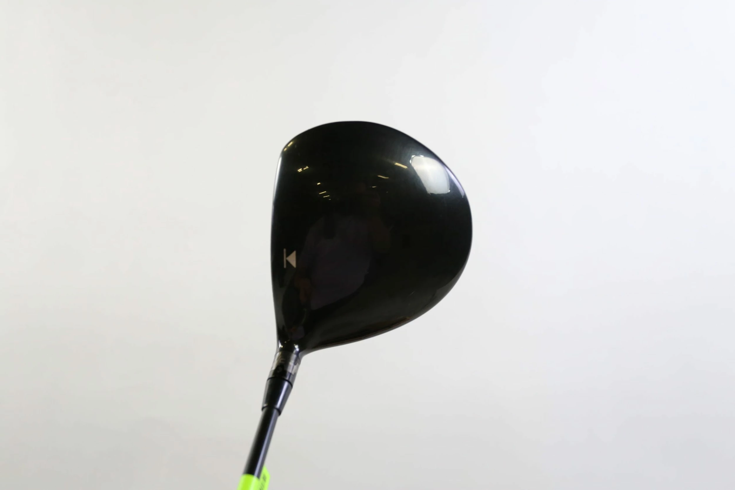 Titleist 913D2 Driver - Right-Handed - 8.5 Degrees - Stiff Flex 9 Titleist 913D2 Driver - Right-Handed - 8.5 Degrees - Stiff Flex - Image 7