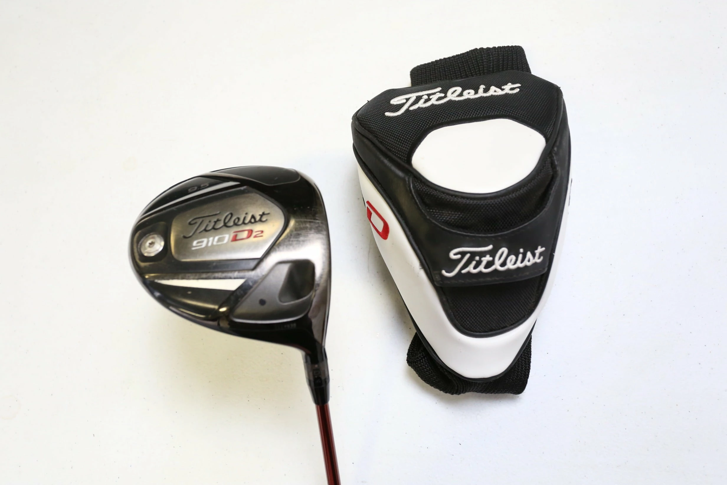 Titleist 910D2 Driver - Right-Handed - 9.5 Degrees - Stiff Flex 3 Titleist 910D2 Driver - Right-Handed - 9.5 Degrees - Stiff Flex