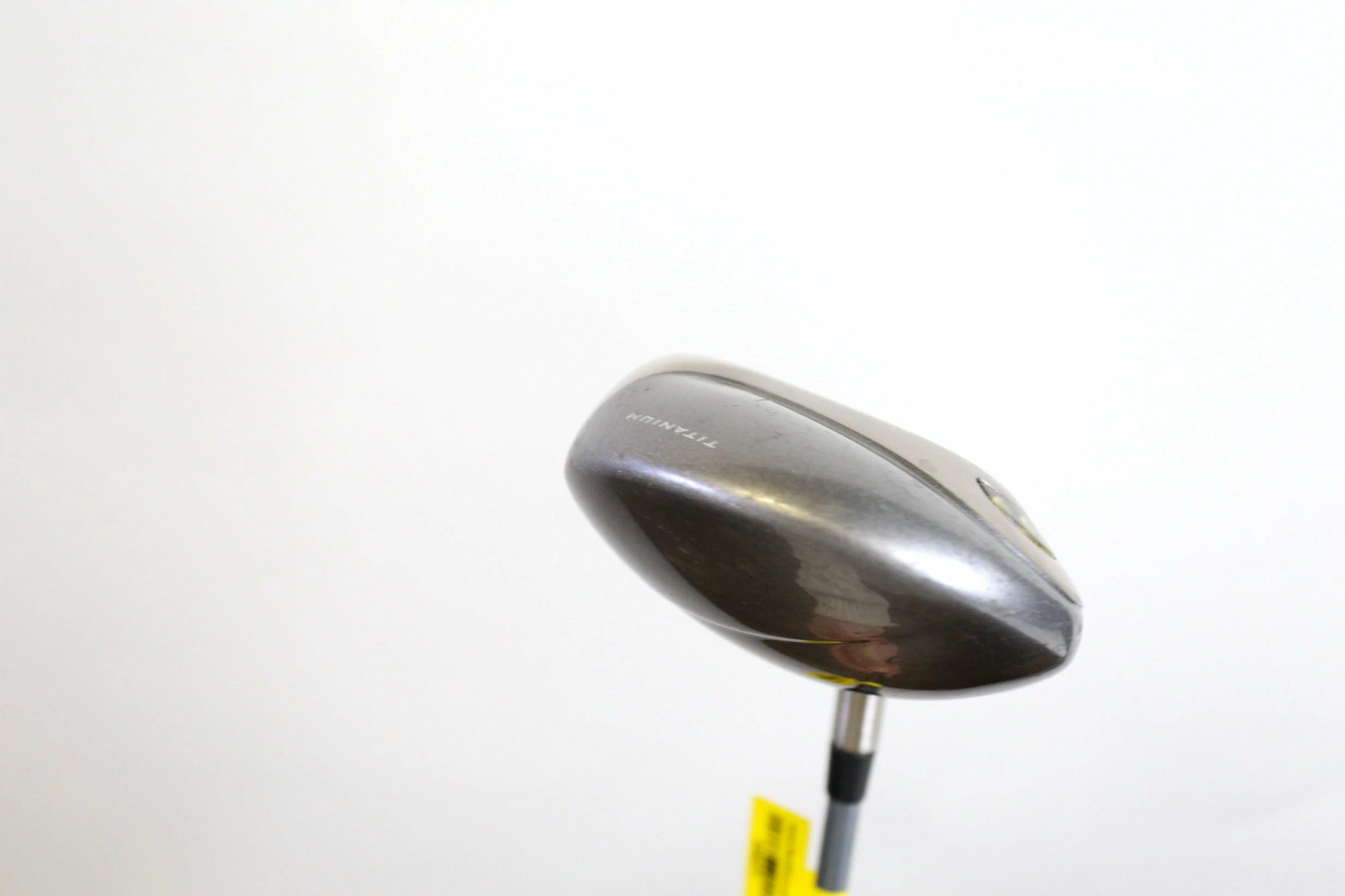 TaylorMade R580W Driver - Right-Handed - 12 Degrees - Ladies Flex 6 TaylorMade R580W Driver - Right-Handed - 12 Degrees - Ladies Flex - Image 4