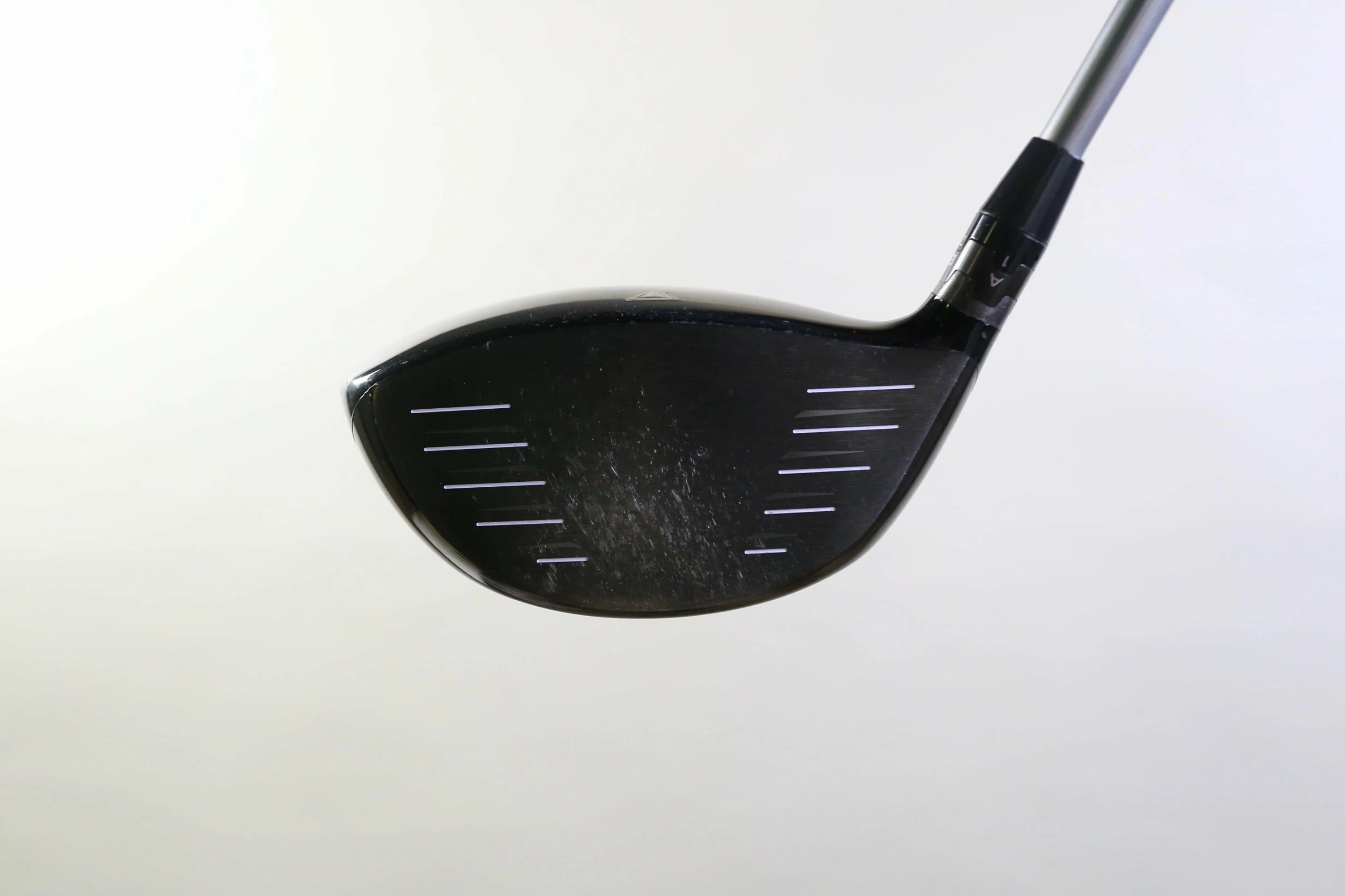 Titleist 915D2 Driver - Right-Handed - 9.5 Degrees - Stiff Flex 8 Titleist 915D2 Driver - Right-Handed - 9.5 Degrees - Stiff Flex - Image 6