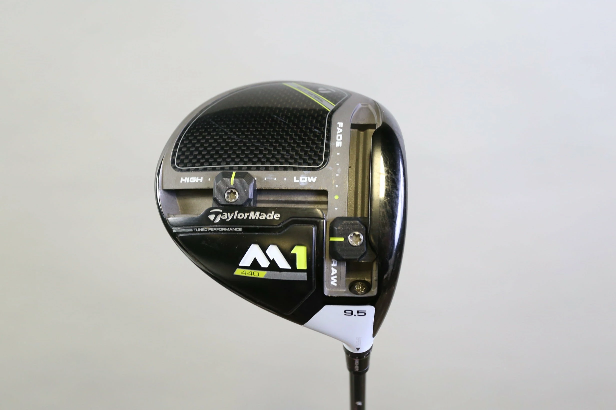 TaylorMade M1 440 2017 Driver - Right-Handed - 9.5 Degrees - Regular Flex 3 TaylorMade M1 440 2017 Driver - Right-Handed - 9.5 Degrees - Regular Flex