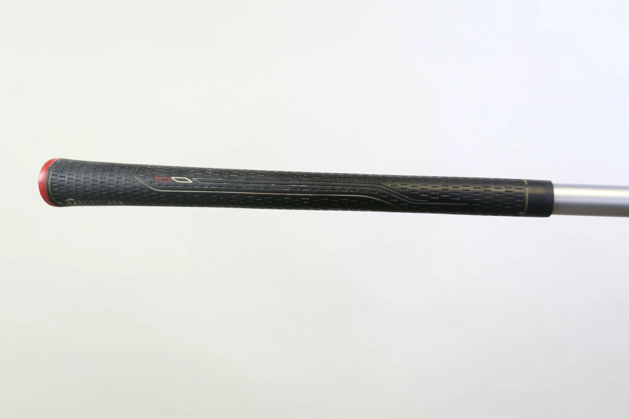 TaylorMade AeroBurner Driver - Right-Handed - 10.5 Degrees - Regular Flex 11 TaylorMade AeroBurner Driver - Right-Handed - 10.5 Degrees - Regular Flex - Image 9