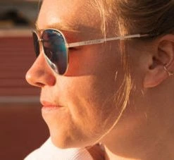 Tifosi Optics Shwae Aviator Sunglasses 41 Tifosi Optics Shwae Aviator Sunglasses -Outlet TaylorMade Drivers Store woman wearing shwaegold 553x227 1